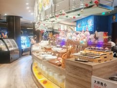 -宝利来国际大酒店-凤凰阁旋转餐厅