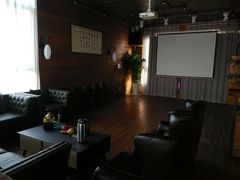 -乌托邦轰趴日租聚会别墅(先生的院子店)