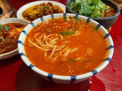 小锅米线-浩海火烧云傣家菜(京广店)