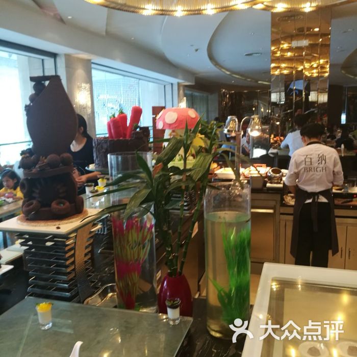 百纳瑞汀酒店自助餐图片