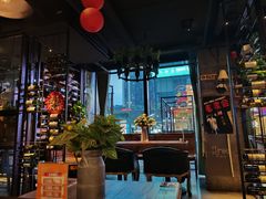-临界音乐酒馆·小龙虾·江湖菜(华熙LIVE·鱼洞店)