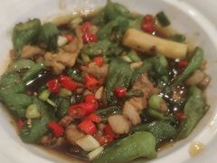 -江城燕子大排档(江汉路步行街店)