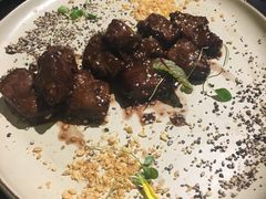 铁板黑胡椒牛肉粒-鹿港小镇(霄云店)