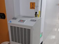 -安东易迷你自助仓储寄存仓库(杨浦店)