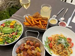 -théATRE茶聚场·餐厅(环球金融中心店)