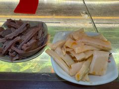 -金杨拉面王小吃面馆·牛三宝面·红烧牛肉粉