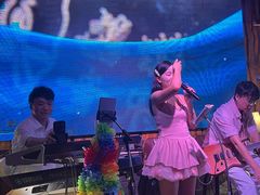 -喜鹊音乐酒馆(西街店)