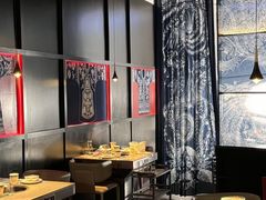 -伴山牛贵州黄牛肉火锅·苗疆非遗艺术餐厅(上海首店)