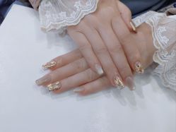 -灰姑娘美甲美睫馆