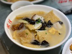 三鲜肉皮汤-侬佳蒸菜馆(听潮店)