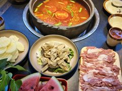 -闻小豆贵州自助火锅(万象城店)