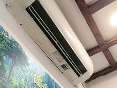 -湖南人家湘菜馆(镇江路店)