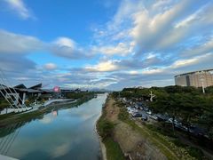 -瑰丽酒店·海吧·天际下午茶·现场DJ·天台酒吧