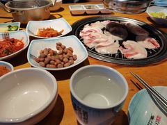 -唯成•韩国炭火烤肉 유성고기