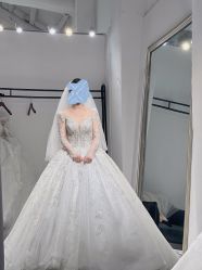 -Lady  Jane高端婚纱礼服馆