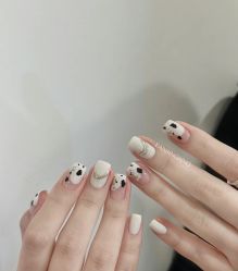 -LILY NAILS美甲美睫