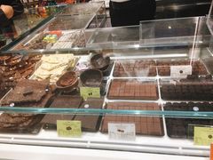 -VENCHI 闻绮(北京国贸商城店)