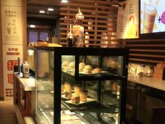 面包甜点陈列柜-麦当劳(百荣世贸商城店)