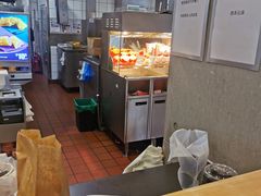 大堂-麦当劳(展览路店)