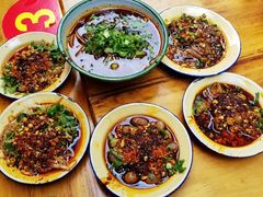 -拈签一笑黄牛肉辣卤串串
