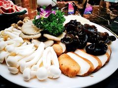 -秦宝雪花牛肉养生火锅(大兴九臻店)