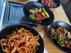 -小黑猪石板烤肉(美食街店)