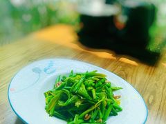 黄花菜炒肉-聚缘堂·海鲜私房菜(松岭路店)