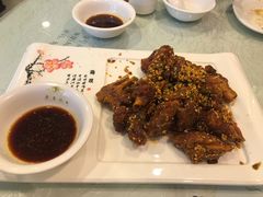 烤猪蹄-黄家饺子东北特色菜馆(湖滨商业街店)