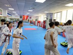 -健成运动中心·体适能跆拳道少儿格斗体考跳绳