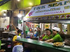-J Daeng Seafood