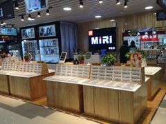 -MiRi眼镜连锁·蔡司·尼康控优点合作店(莘庄店)