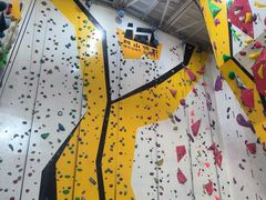 -问山MountQuest攀岩馆