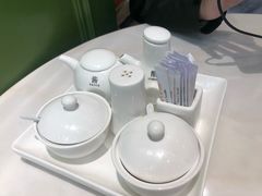 餐具摆设-香港麦奀云吞面世家(中山二路店)