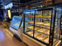 面包甜点陈列柜-盛江山自助料理(太原街万达店)