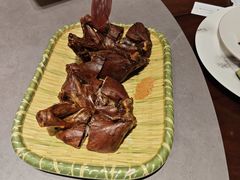 -东口码头·烧鸽子·鱼头泡饼·地方菜(金鹰悦城店)