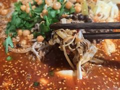 -张翻越·川渝冒菜·武汉黑鸭煲(城北万象城店)