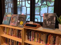 -猫的天空之城概念书店(杭州南宋御街店)