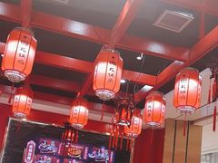 -鲁员外地锅鸡地锅鱼(龙湖江东天街店)