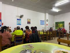 大堂-红炎炎农家菜老字号(金水台店)