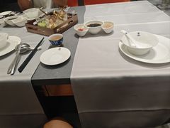 -红鼎豆捞·非遗鲍皇汤火锅(宝丰路店)