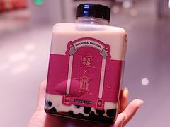 -奈雪的茶(湖滨银泰in77C区PRO店)