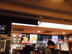 -麦当劳(轻轨曹杨路店)