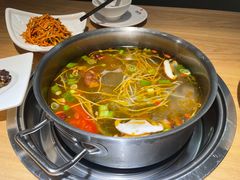 酸萝卜鸭架汤-守柴炉烤鸭(科华中路王府井店)