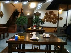 大堂-黄桷树曹家私房菜(江与城店)