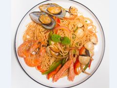 海鲜烩意粉-樱花里音乐餐吧·牛扒椰子鸡(东圃店)