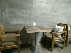 大堂-HIGH FIVE哈福手工汉堡(桂林路店)