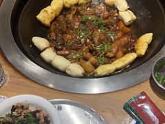 -咱屯子铁锅炖直营店(保利店)