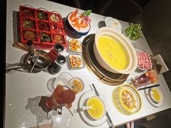 -领鲜天下·焗海鲜·花胶鸡(天目里店)