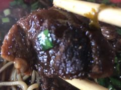 -小龙大肉面馆