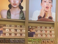 -moody彩瞳(环宇城店)